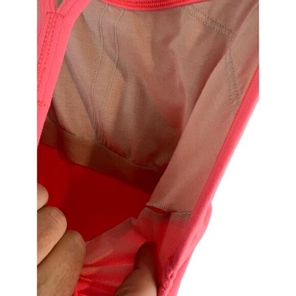 Lululemon Tank Top Active Pink Size SM (?) Exercise Halter Neck T Back With Bra - Picture 5 of 8